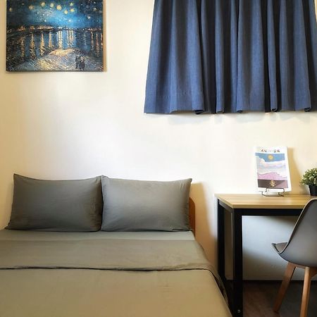 Dulan The Travel Bug Bistro Inn Donghe Eksteriør billede