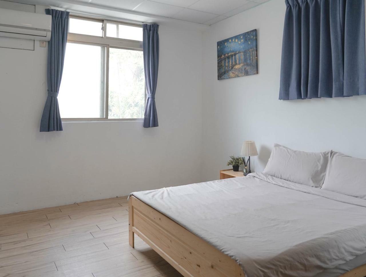 Dulan The Travel Bug Bistro Inn Donghe Eksteriør billede