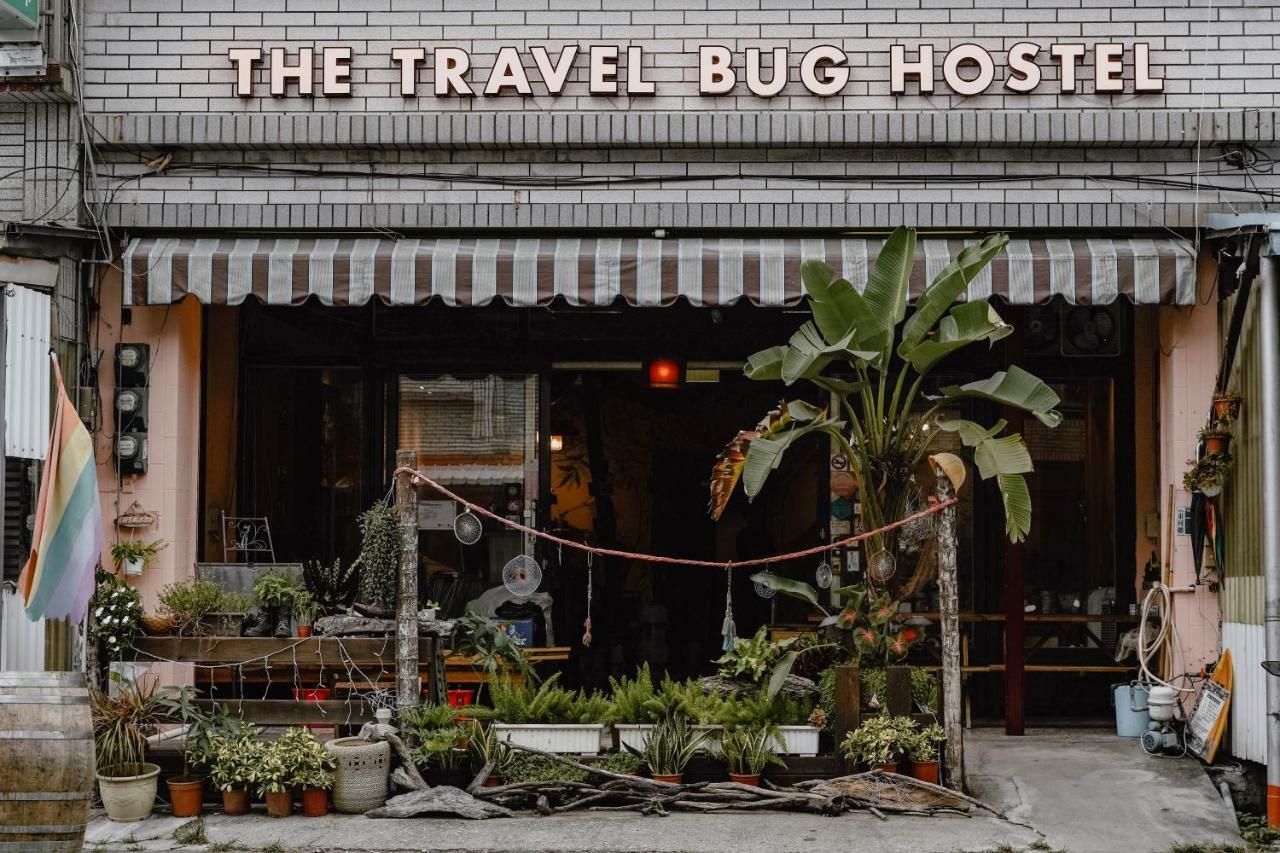 Dulan The Travel Bug Bistro Inn Donghe Eksteriør billede